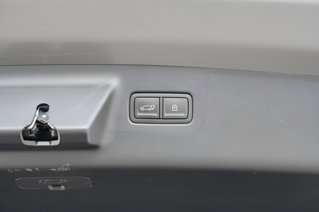2026 Hyundai Santa Fe SE - Photo 11
