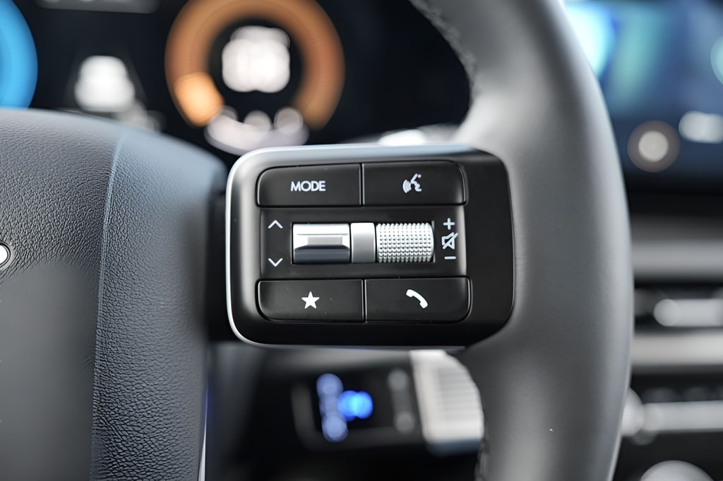 2026 Hyundai Santa Fe SE - Photo 29