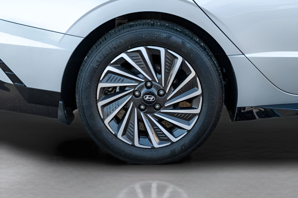 2025 Hyundai Sonata Hybrid SEL - Photo 10