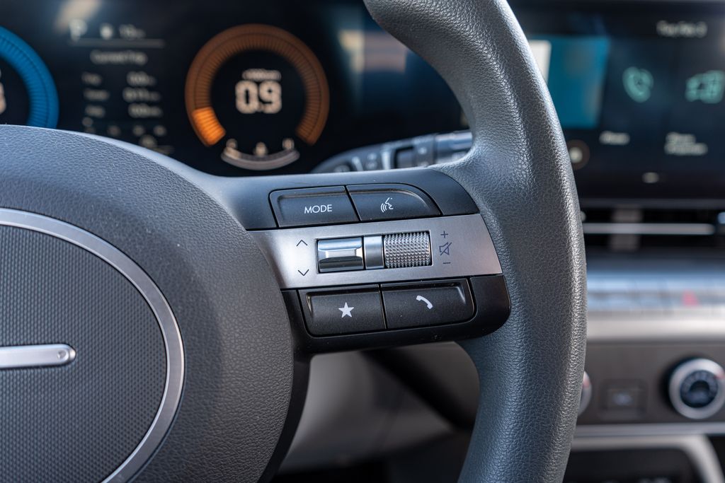 2025 HYUNDAI KONA - Image 25