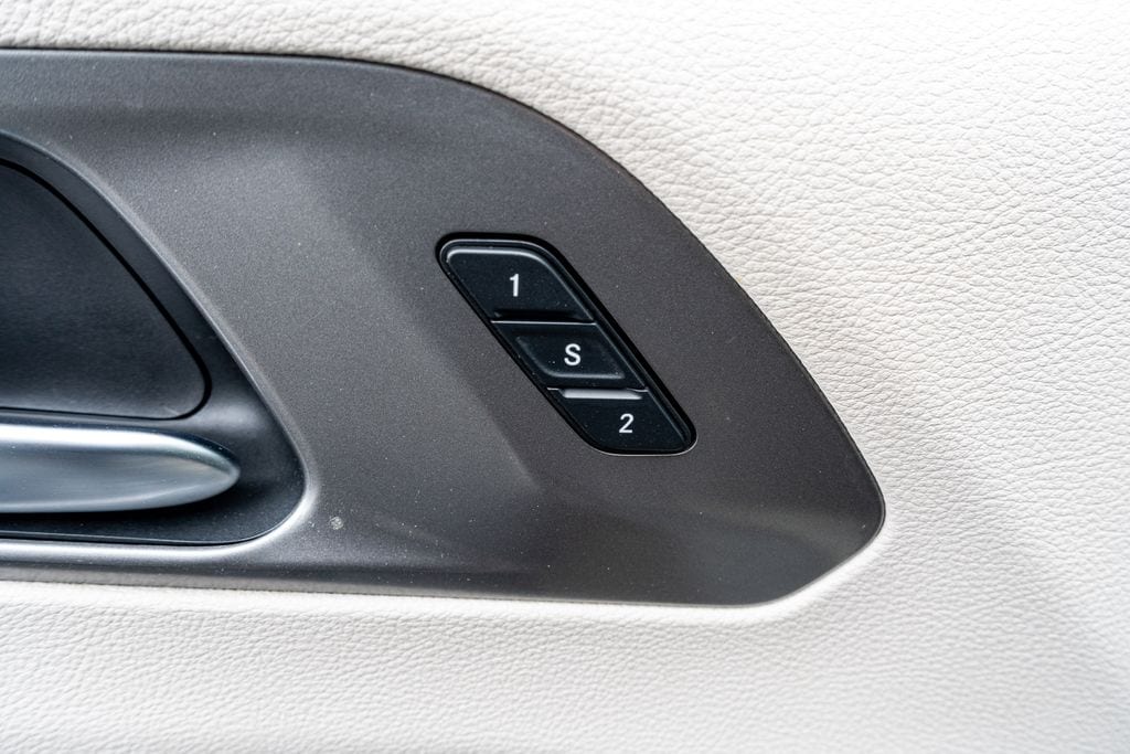 2023 CHRYSLER PACIFICA - Image 30