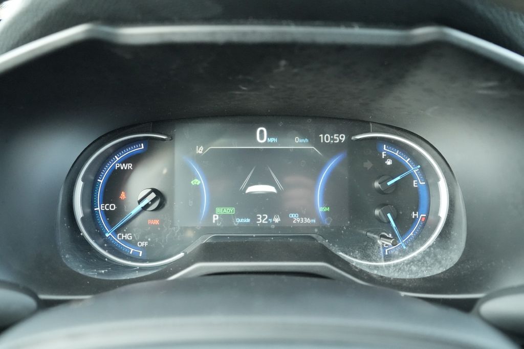 2024 TOYOTA RAV4 - Image 28