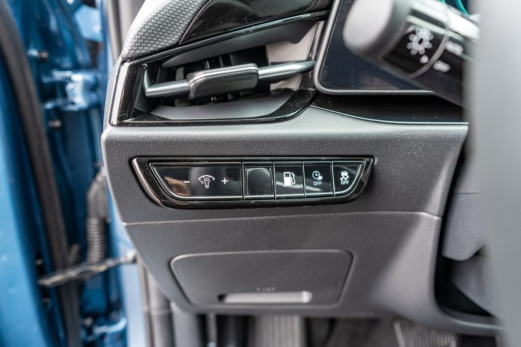 2025 KIA NIRO - Image 25