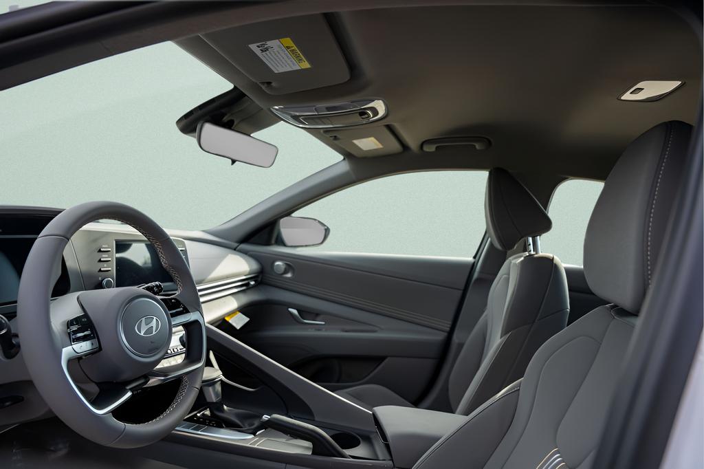 2025 Hyundai Elantra SEL - Photo 21
