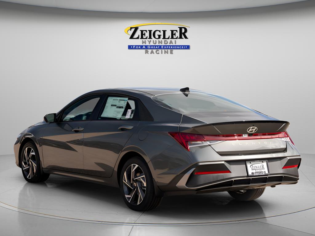 2025 Hyundai Elantra Blue - Photo 7