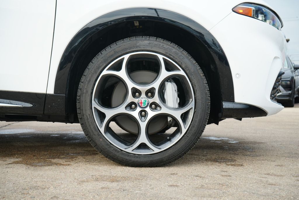 2024 ALFA ROMEO TONALE - Image 9