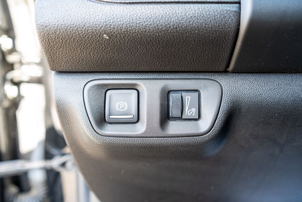 2017 GMC ACADIA - Image 30