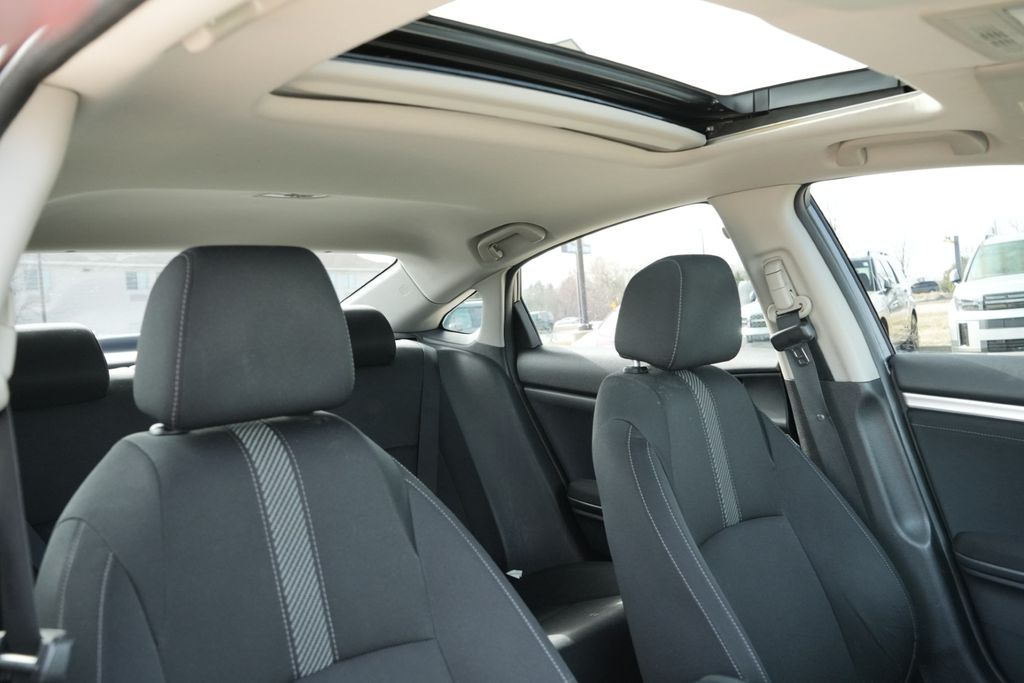 2017 HONDA CIVIC - Image 12