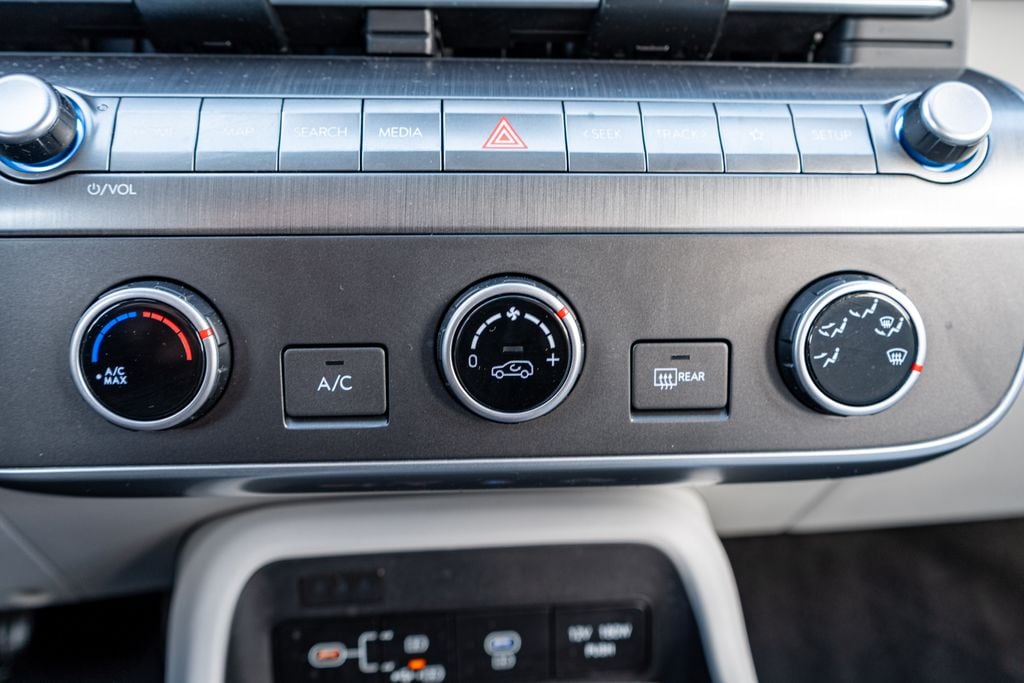 2025 HYUNDAI KONA - Image 32