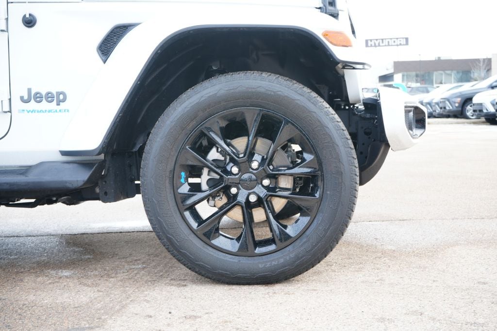2023 JEEP WRANGLER - Image 9