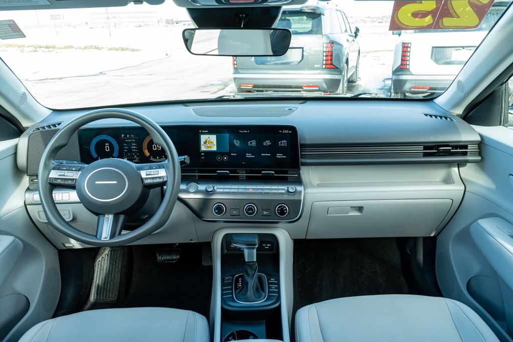 2025 HYUNDAI KONA - Image 15