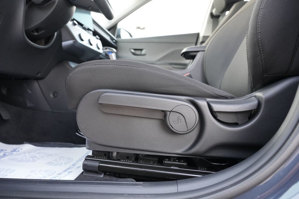 2026 Hyundai Kona SE - Photo 21
