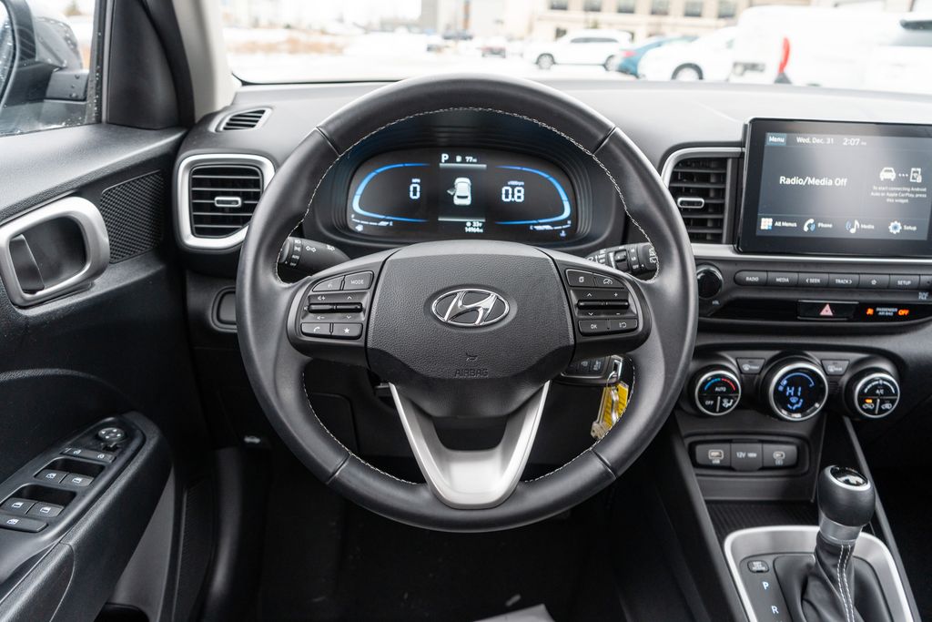 2023 HYUNDAI VENUE - Image 14