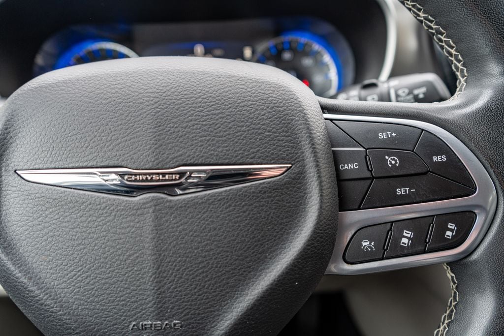 2023 CHRYSLER PACIFICA - Image 36