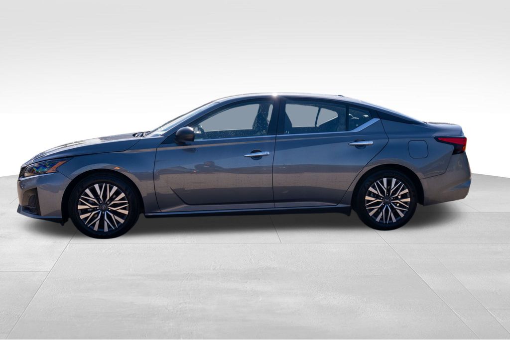 2024 NISSAN ALTIMA - Image 4