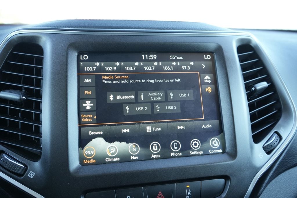 2020 JEEP CHEROKEE - Image 39