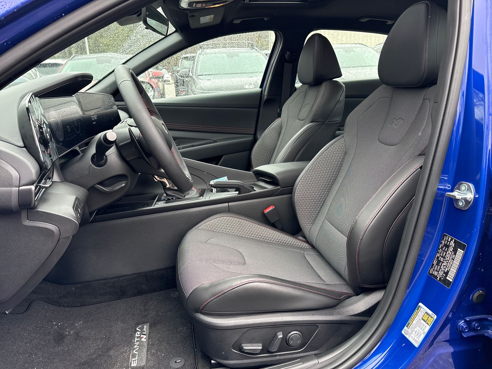 2025 Hyundai Elantra N Line - Photo 9