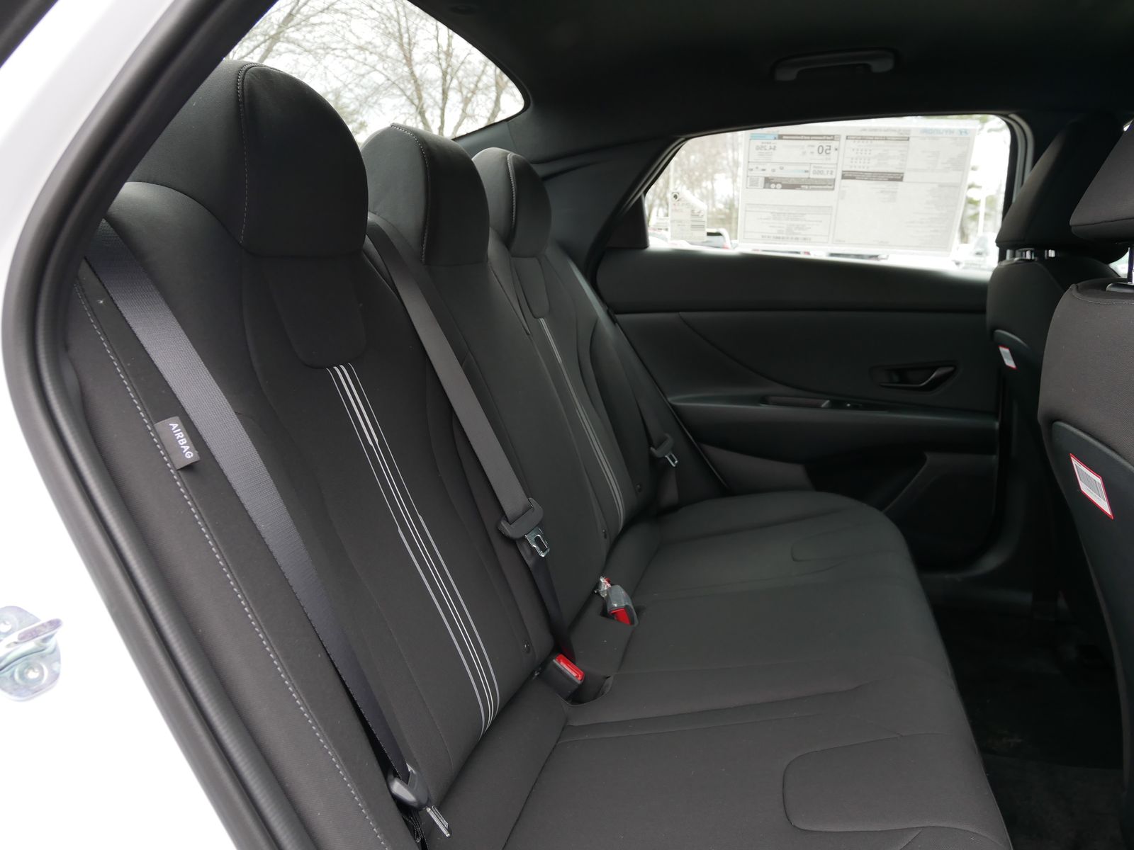 2025 Hyundai Elantra Blue - Photo 11