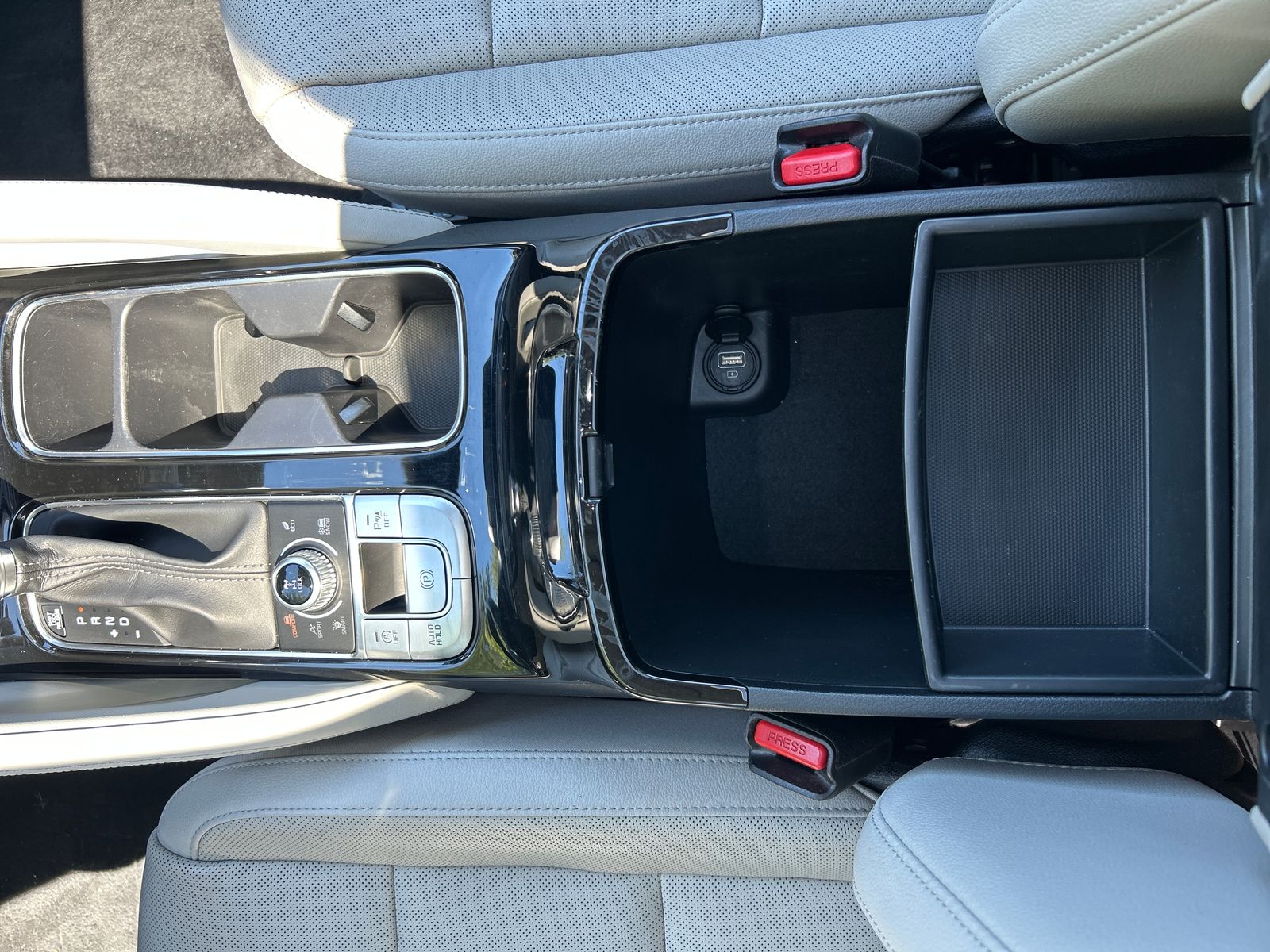 2021 Kia Telluride EX - Photo 20