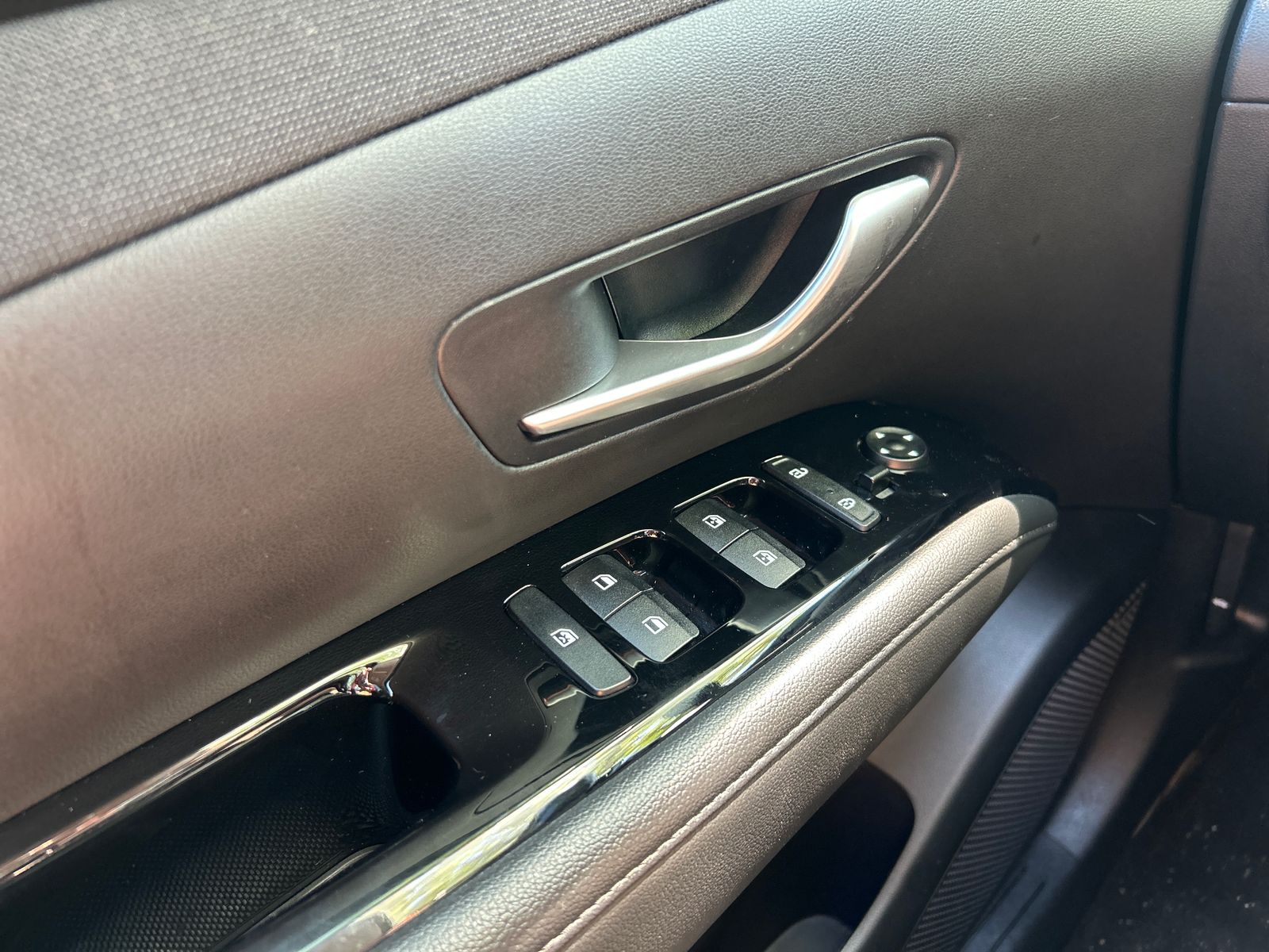 2023 Hyundai Tucson Limited - Photo 11