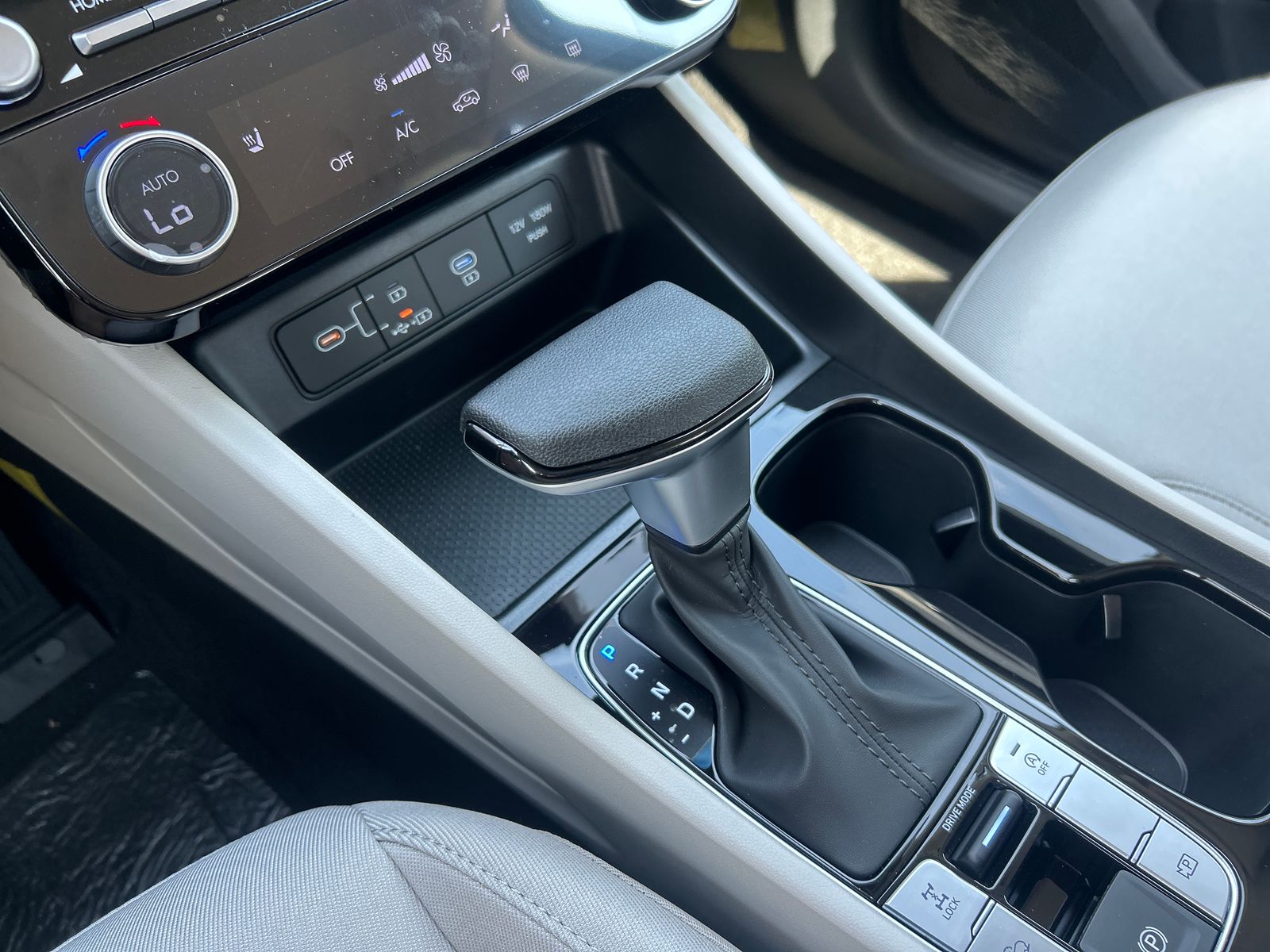 2026 Hyundai Tucson SEL - Photo 14