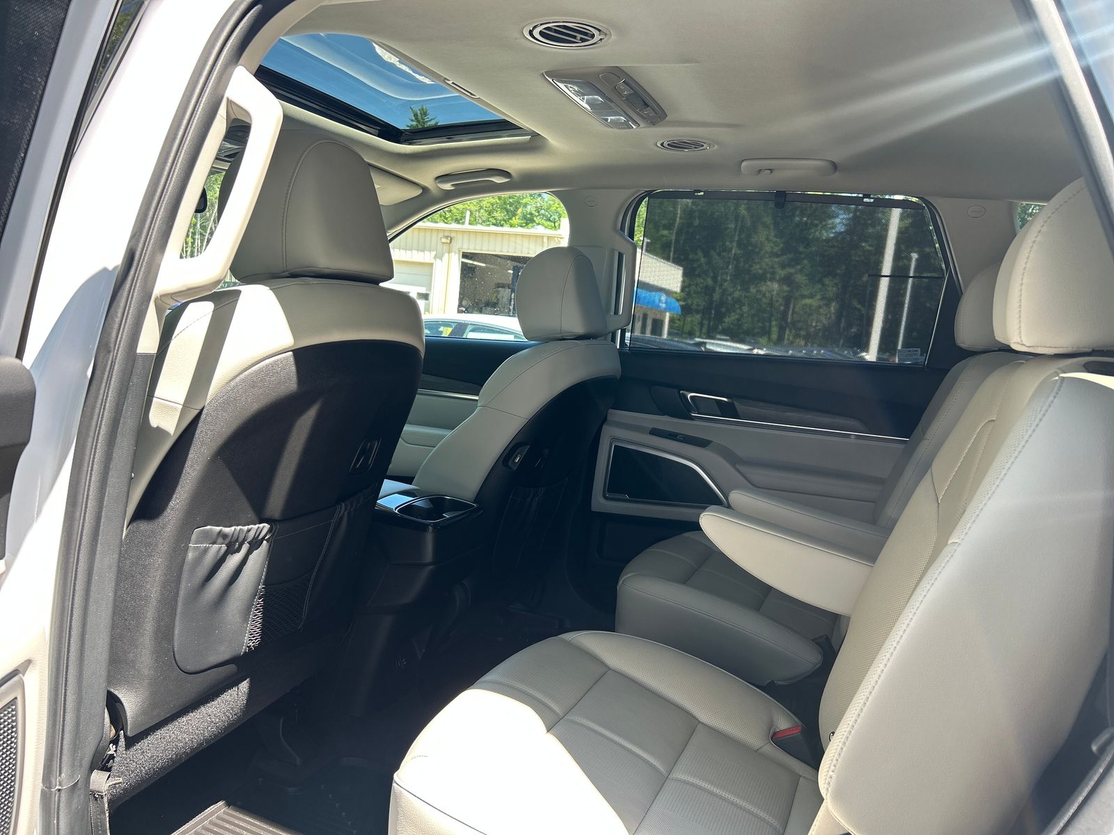 2021 Kia Telluride EX - Photo 22