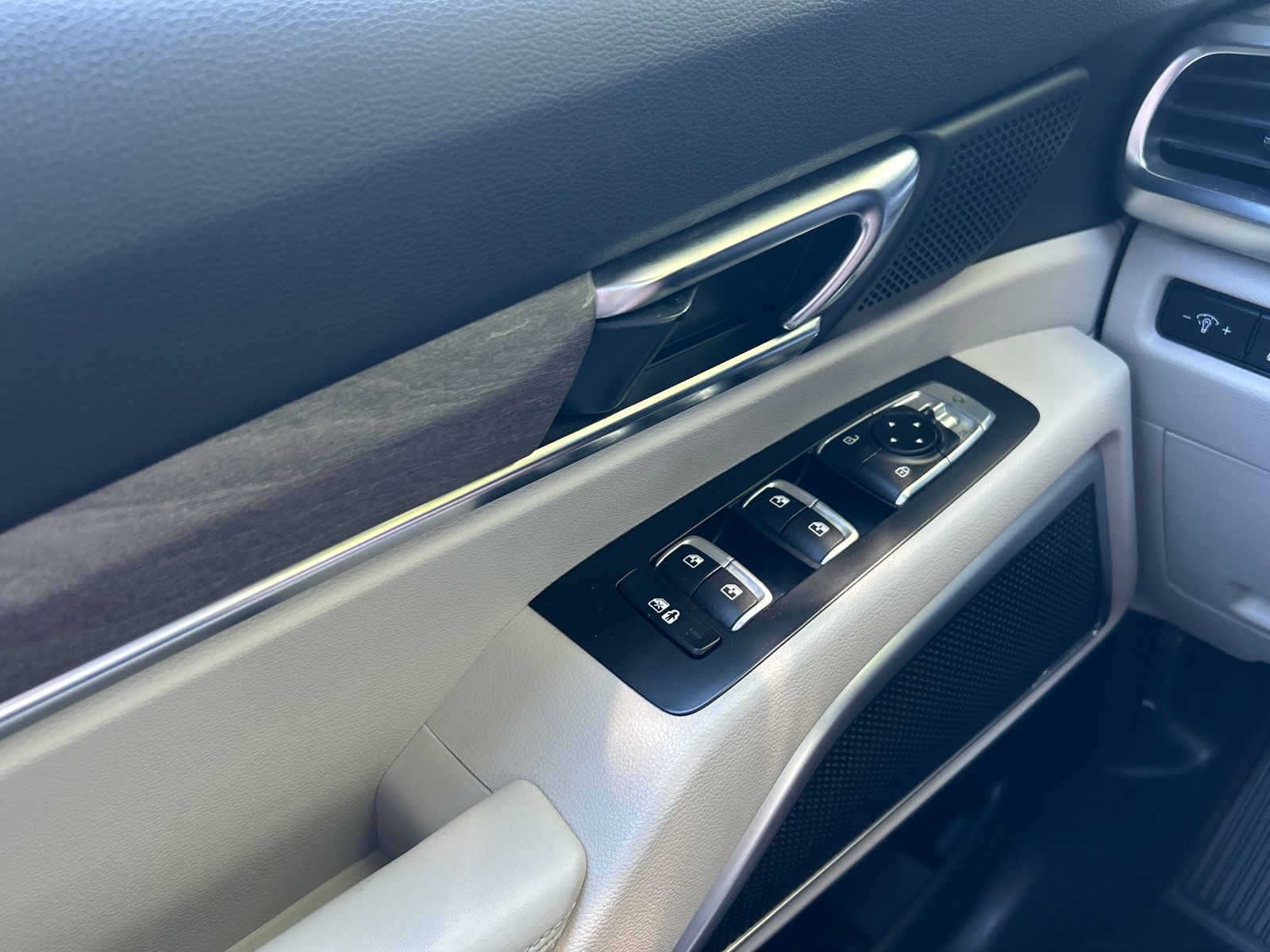 2021 Kia Telluride EX - Photo 11
