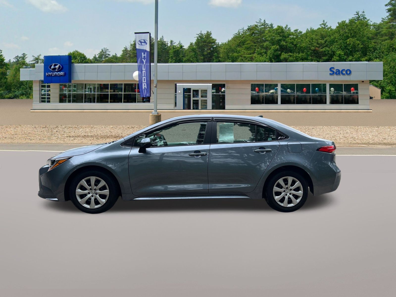 2024 Toyota Corolla LE - Photo 9