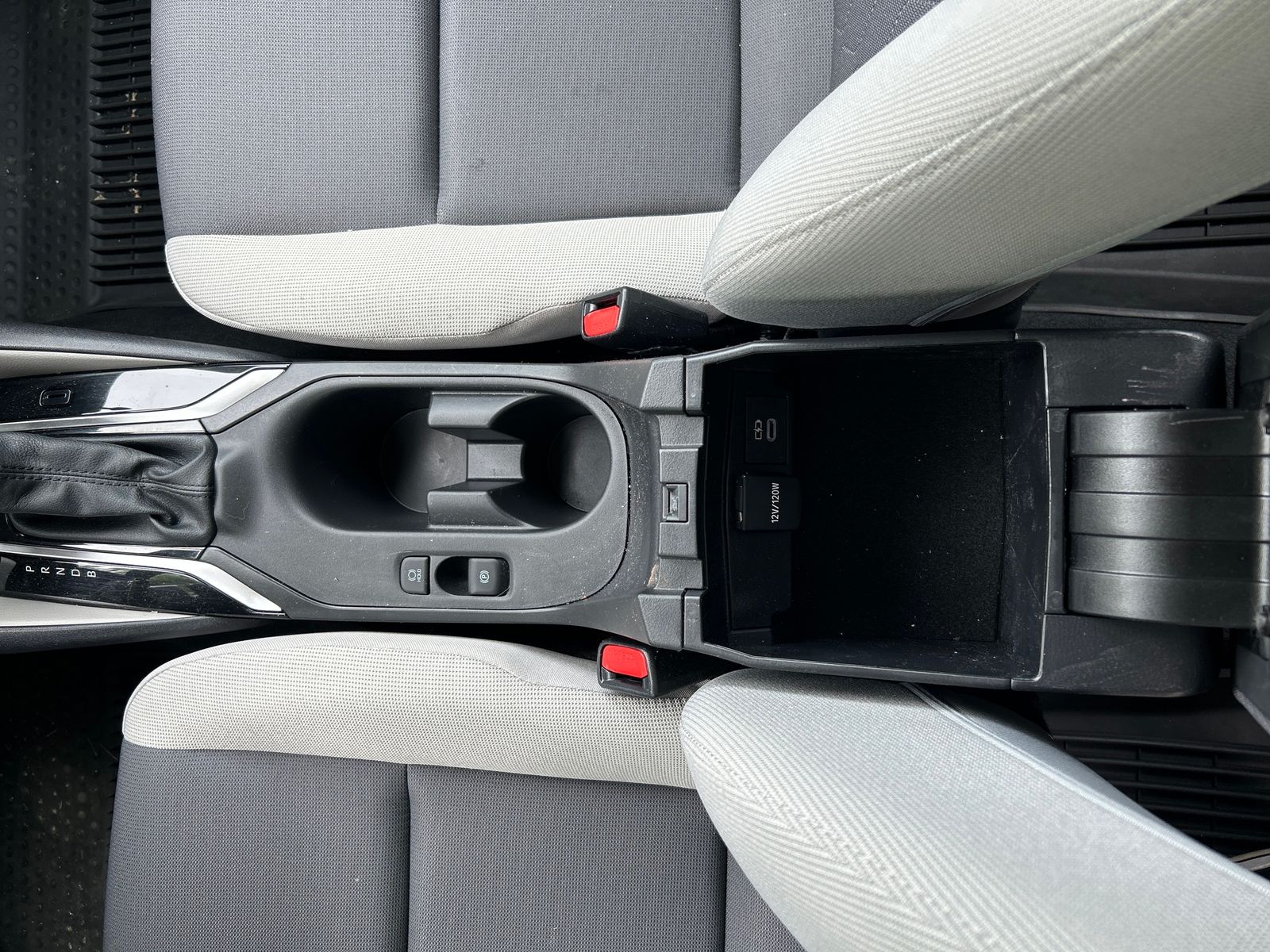 2024 Toyota Corolla LE - Photo 21