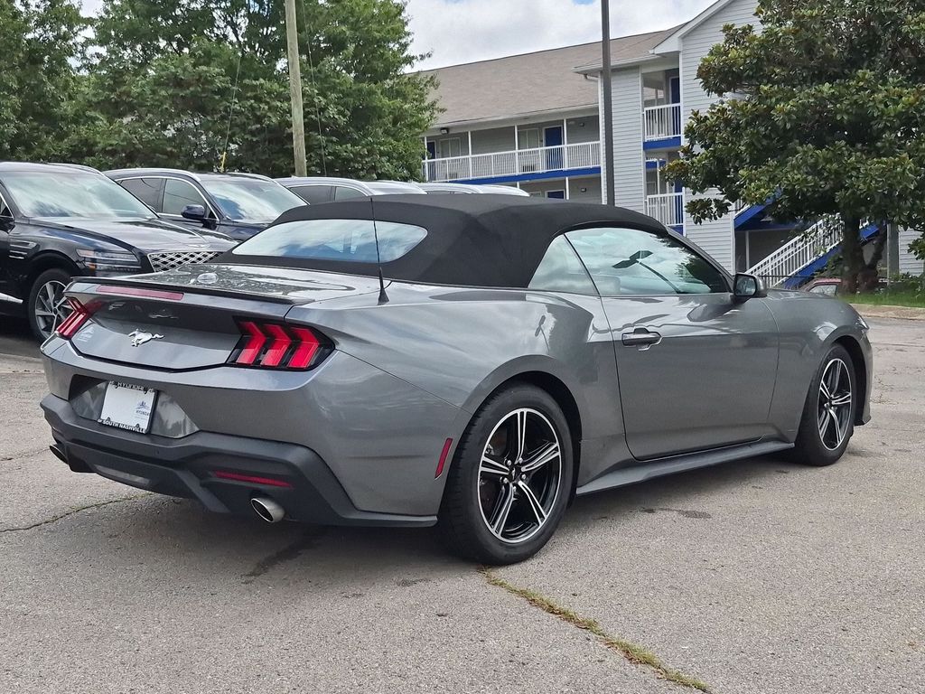 2025 Ford Mustang EcoBoost - Photo 5