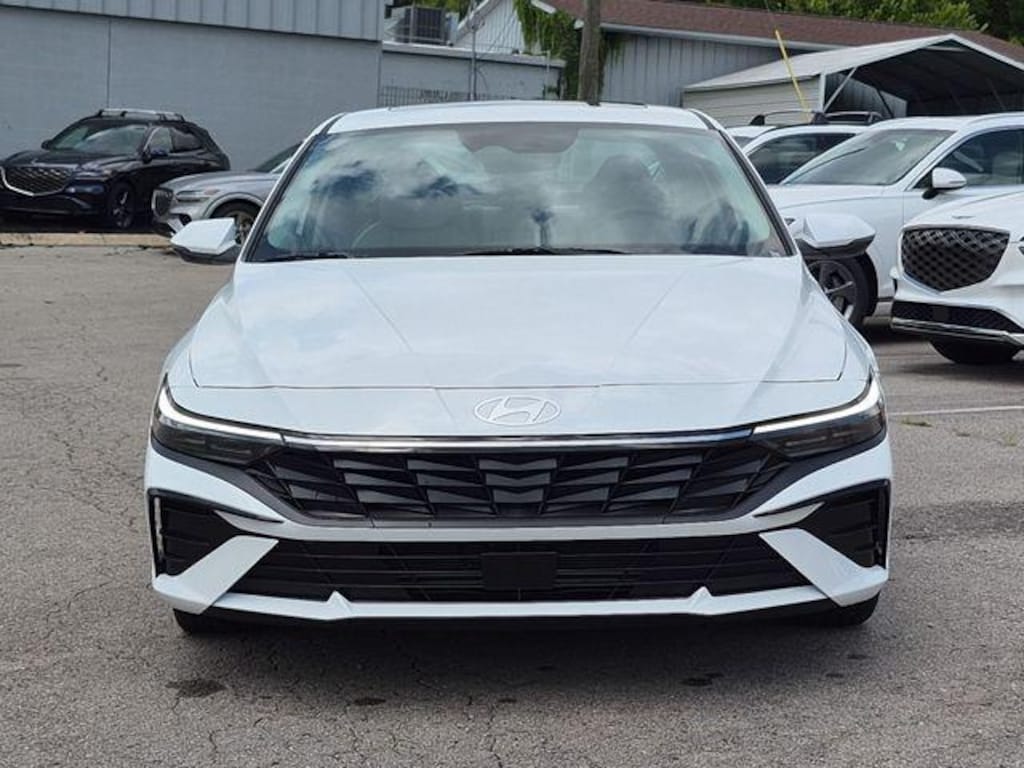 New 2026 Hyundai Elantra Limited Sedan