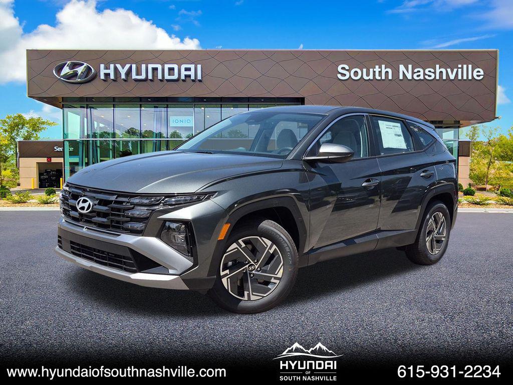 New 2026 Hyundai Tucson Hybrid SE