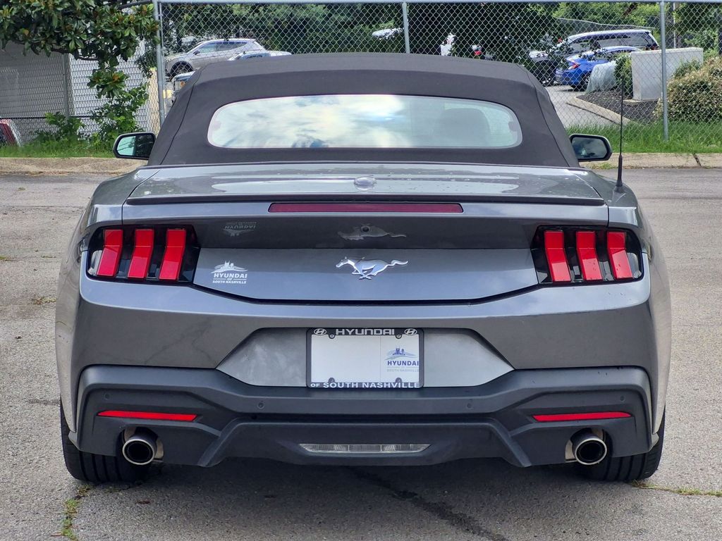 2025 Ford Mustang EcoBoost - Photo 7