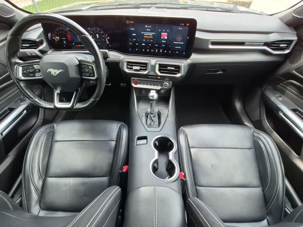 2025 Ford Mustang EcoBoost - Photo 18