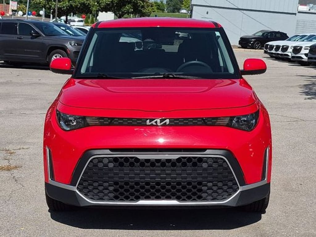 Used 2025 Kia Soul LX Hatchback