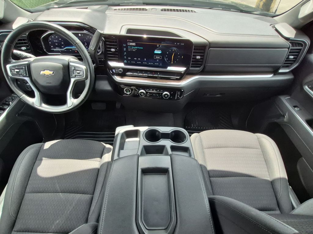 2023 Chevrolet Silverado 1500 LT - Photo 18