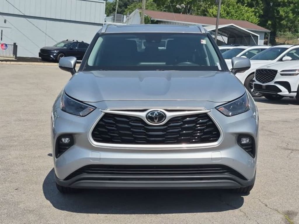 Used 2023 Toyota Highlander XLE SUV