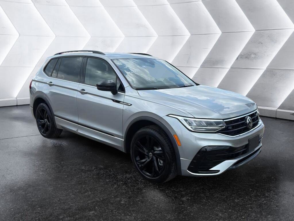 2024 Volkswagen Tiguan SE R-Line Black photo 4
