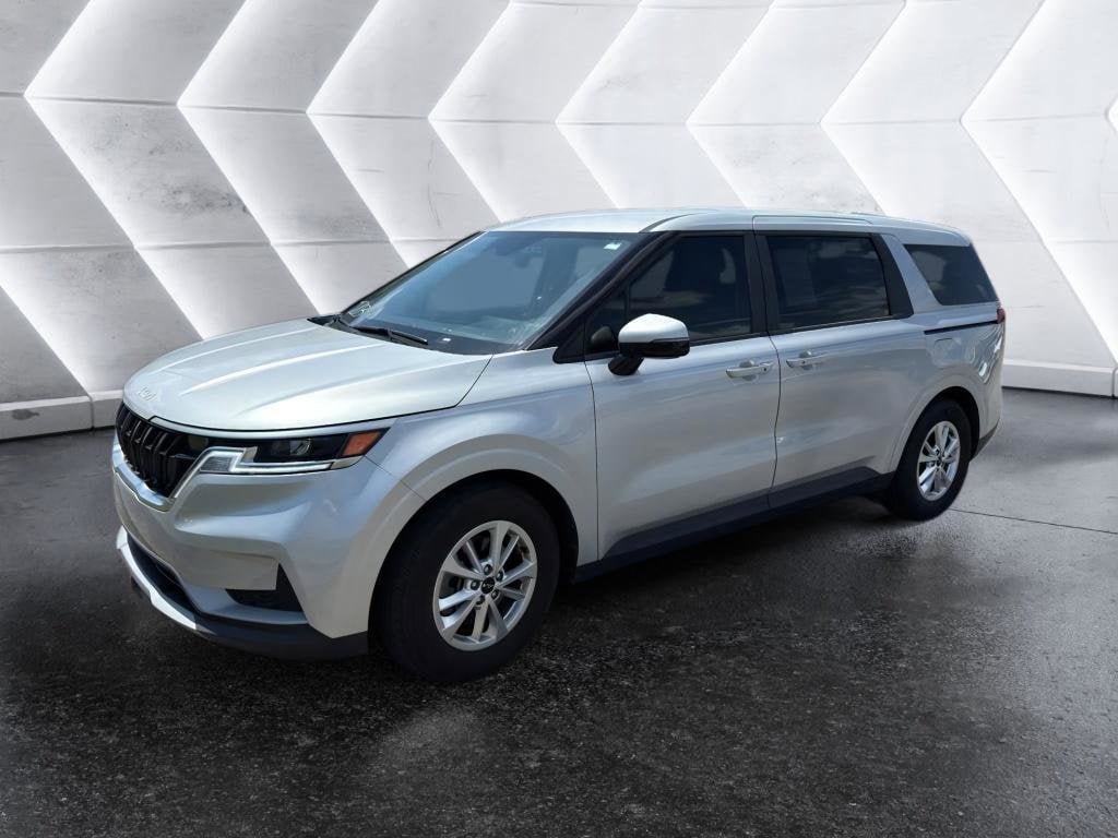 Used 2022 Kia Carnival LX with VIN KNDNB4H33N6064107 for sale in Tuscumbia, AL