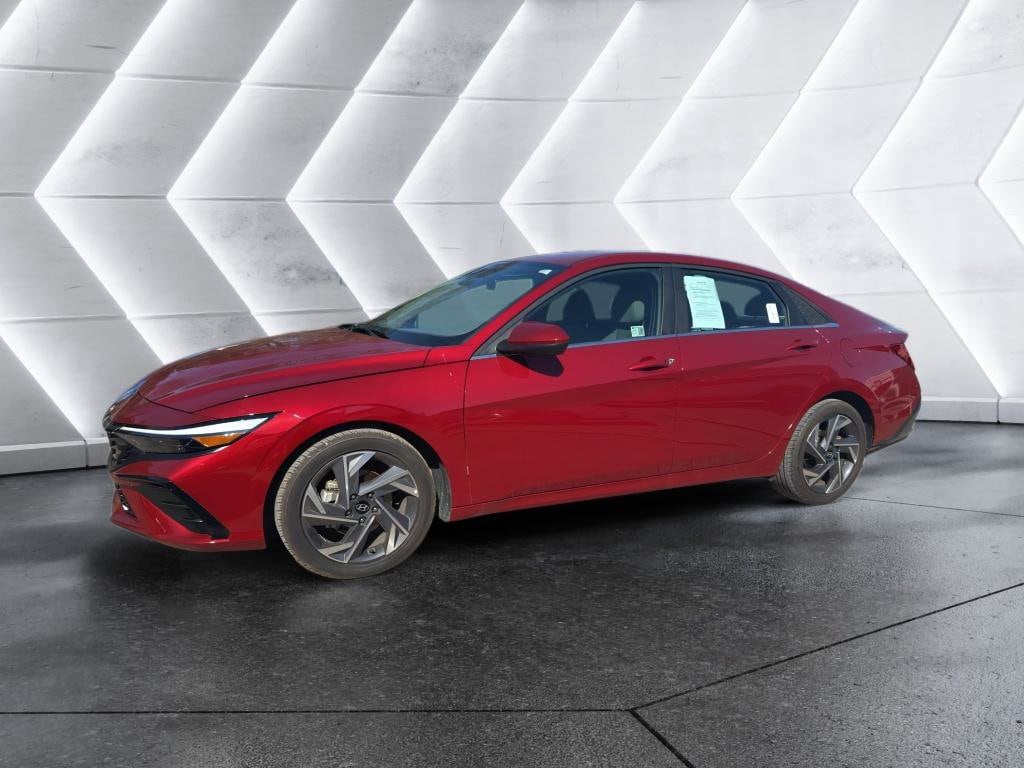 2025 Hyundai Elantra SEL's photo