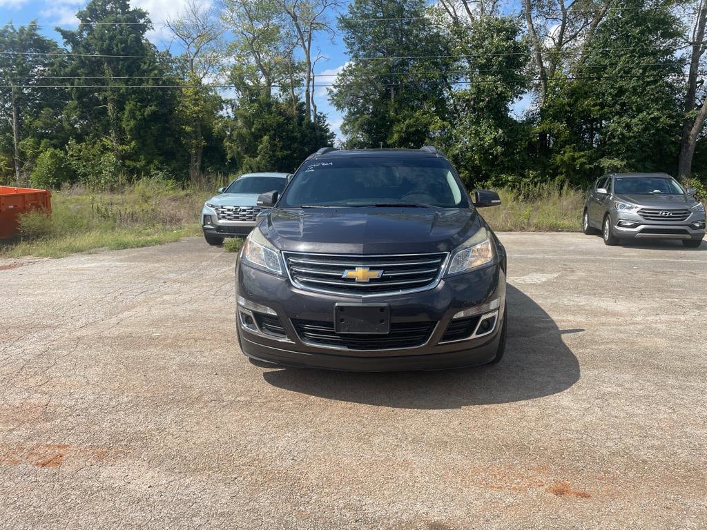 Used 2017 Chevrolet Traverse 2LT with VIN 1GNKVHKD4HJ309119 for sale in Tuscumbia, AL