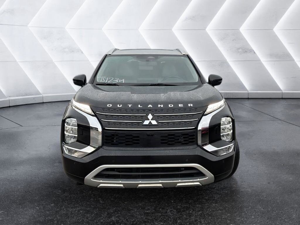 2024 Mitsubishi Outlander SEL Platinum photo 3
