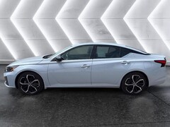 2023 Nissan Altima 2.5 SR Sedan