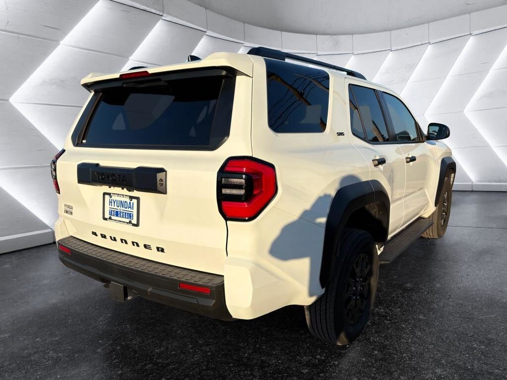 2025 Toyota 4Runner SR5 photo 4