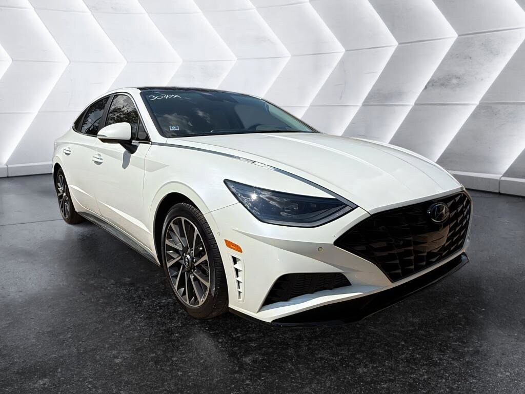 2020 Hyundai Sonata Limited photo 2