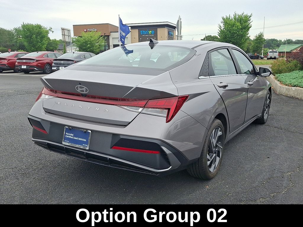 2024 Hyundai Elantra SEL - Photo 7
