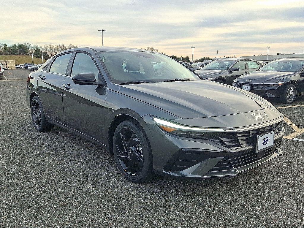 New 2026 Hyundai Elantra SEL Sport Premium Sedan