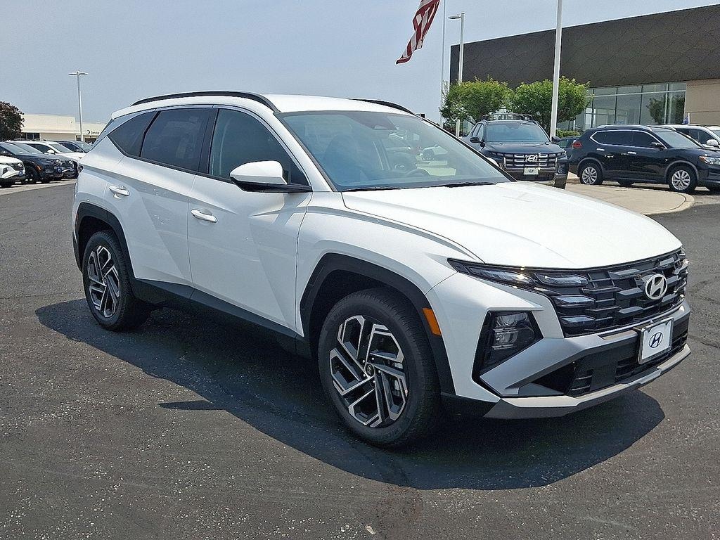 New 2026 Hyundai Tucson SEL Plus AWD SUV