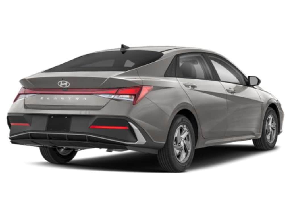 New 2026 Hyundai Elantra SE Sedan