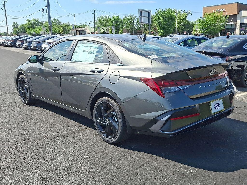 New 2026 Hyundai Elantra SEL Sport Premium Sedan